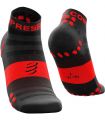 Compra online Calcetines Compressport Pro Racing V3.0 Ultraligeros Tobilleros Negro Rojo en oferta al mejor precio