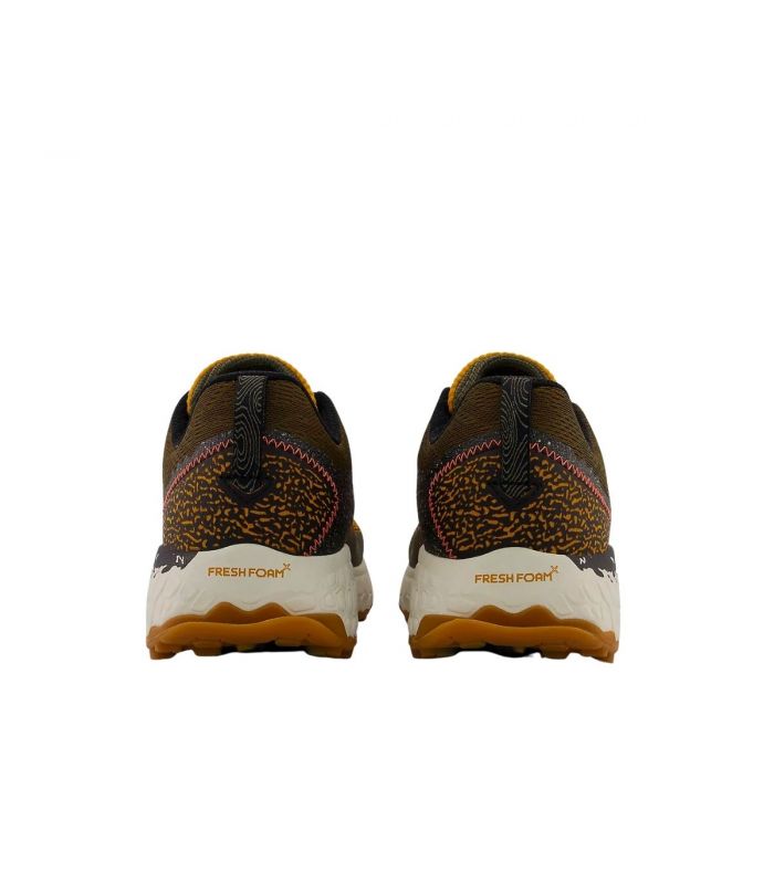 Compra online Zapatillas New Balance Fresh Foam Hierro V7 Hombre Golden Hour en oferta al mejor precio