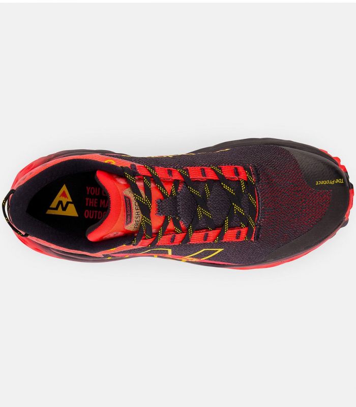 Compra online Zapatillas New Balance Fresh Foam X More Trail V2 Hombre Black Electric Red en oferta al mejor precio