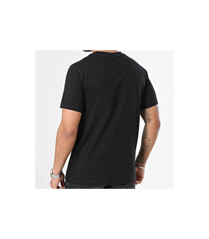 Compra online Camiseta New Balance Sport Essentials Logo T-Shirt Hombre Athletic Black en oferta al mejor precio